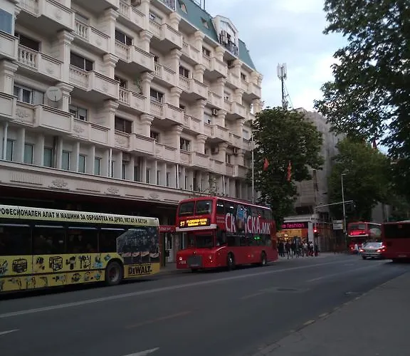 The Апартаменти *